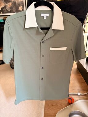 REISS Sage Green Button-Down with White Contrast Collar